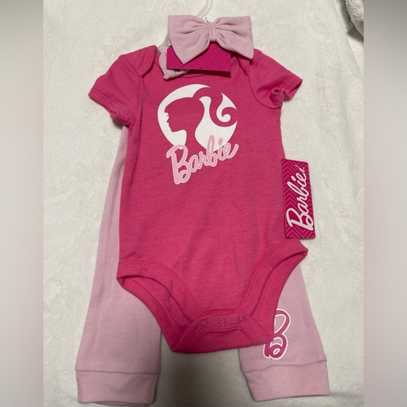 Brand New Baby Girl 3-6 Months Pink Barbie Outfit 3 pc - Picture 1 of 4